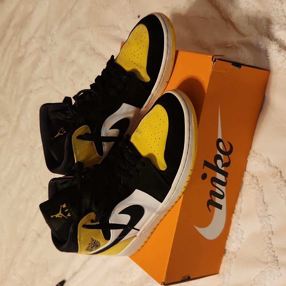 Air Jordan 1s